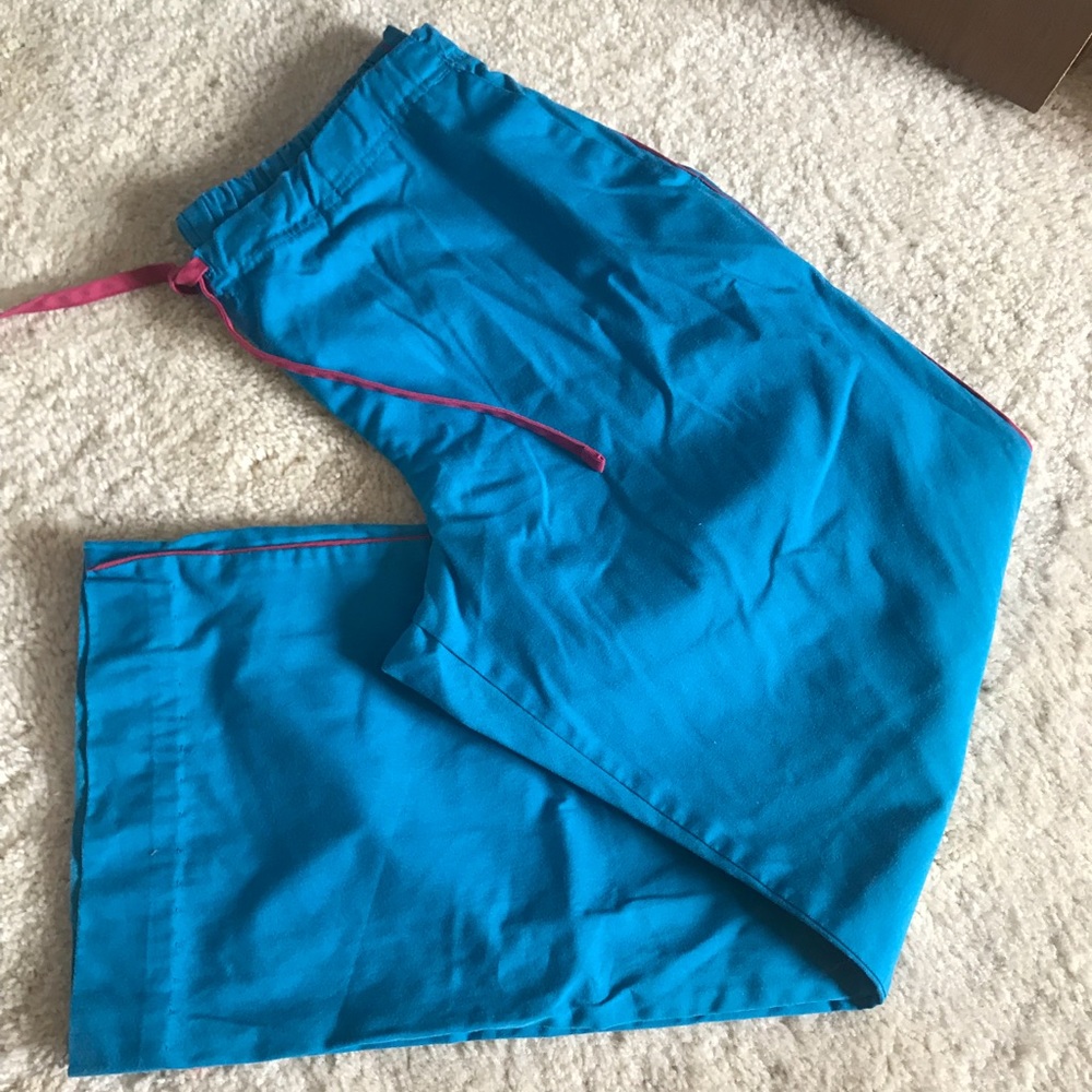 Scrub bottoms
